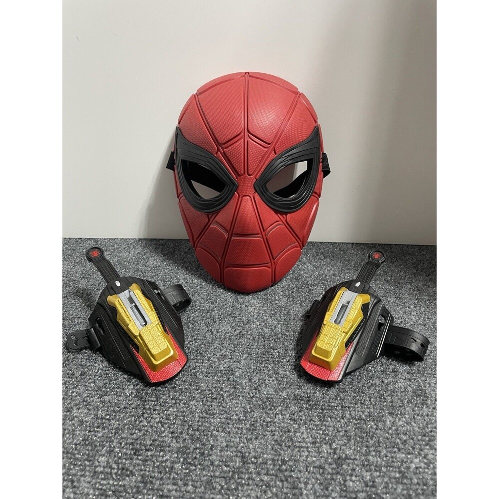 2021 Hasbro Marvel Spiderman Homecoming Spider Sight Mask With Web Shooters